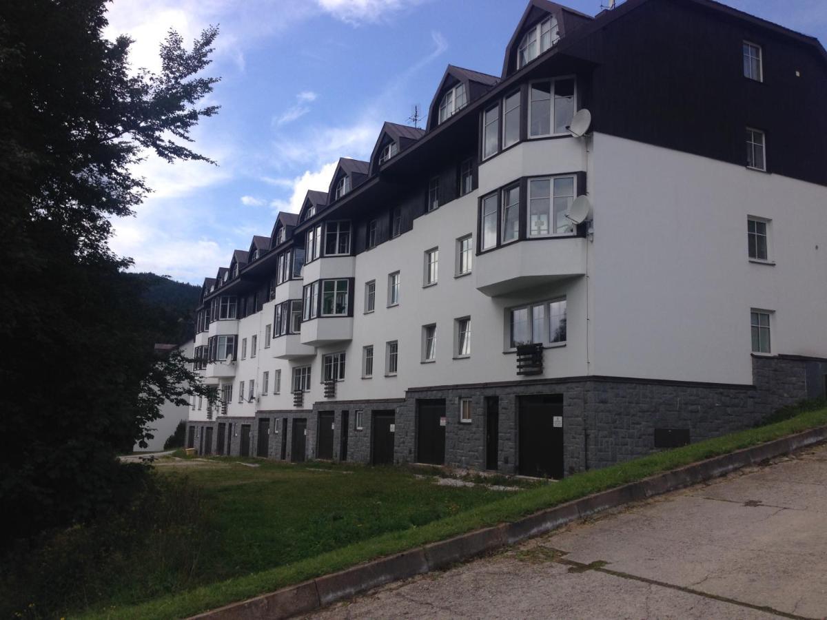 Apartments Monika Spindleruv Mlyn Exterior photo